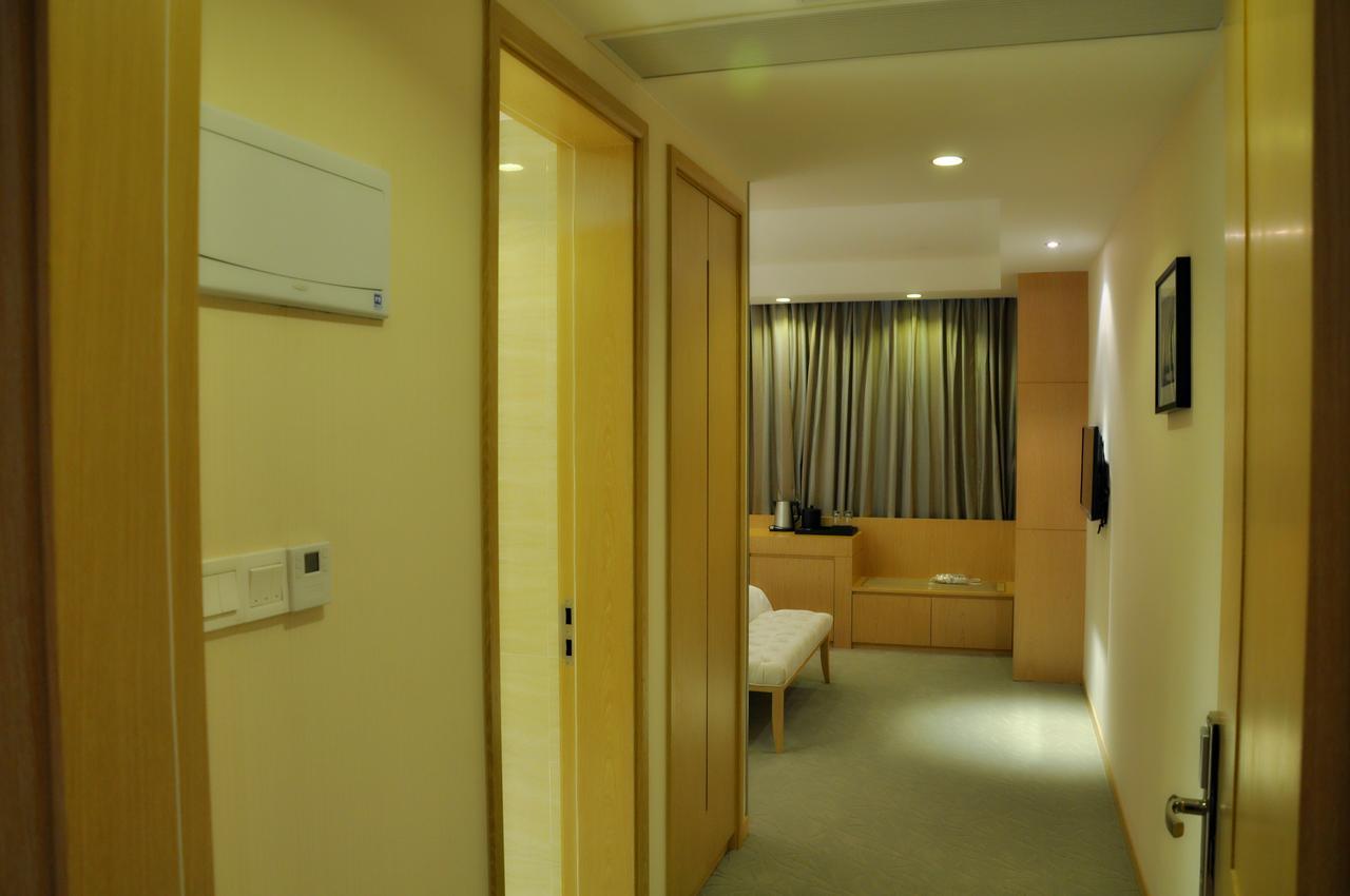 Suzhou Sun Plaza Hotel Екстериор снимка
