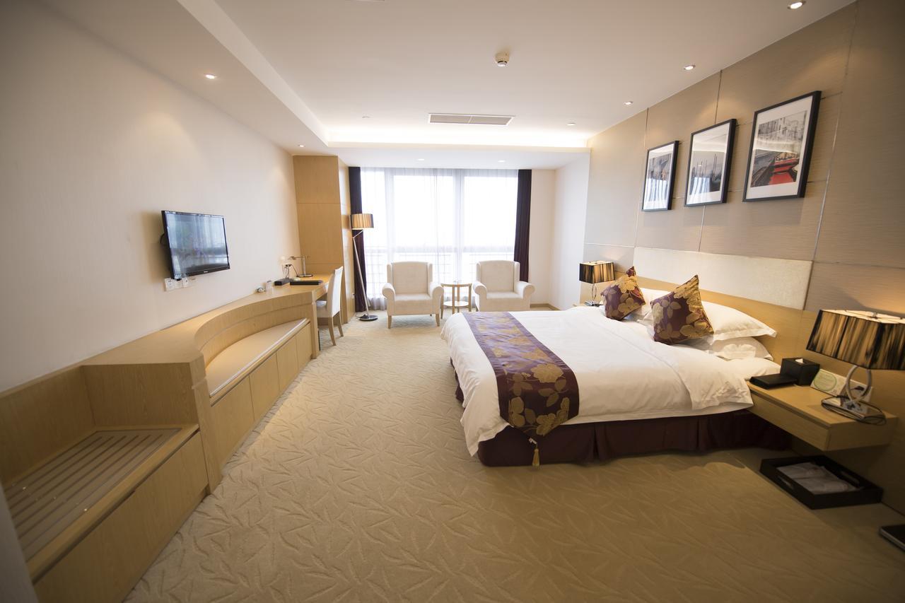 Suzhou Sun Plaza Hotel Екстериор снимка